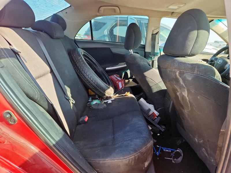 5YFBU4EE8DP203657 - 2013 TOYOTA COROLLA BASE أحمر صورة 10