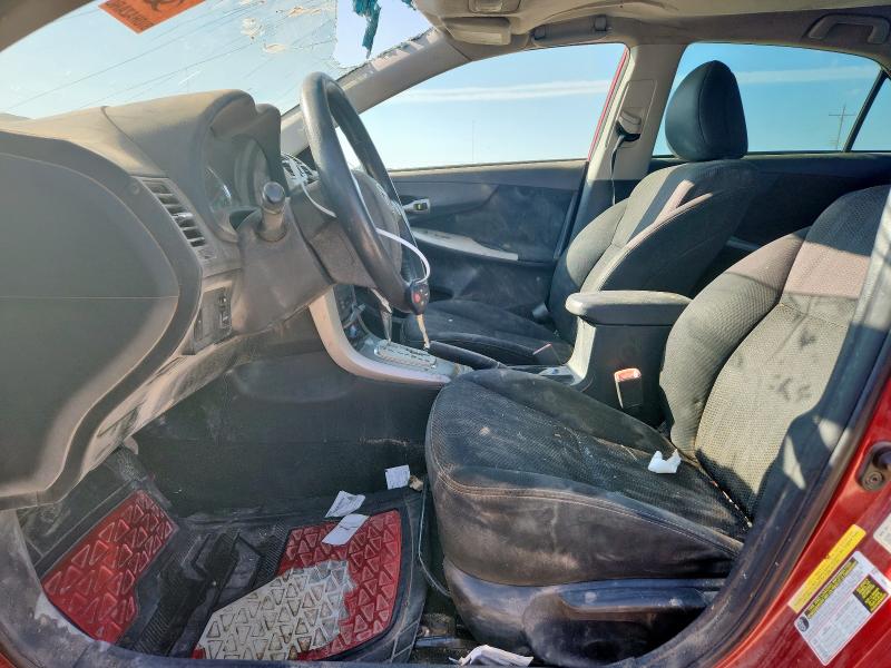 5YFBU4EE8DP203657 - 2013 TOYOTA COROLLA BASE أحمر صورة 7