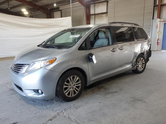 2015 TOYOTA SIENNA XLE, 