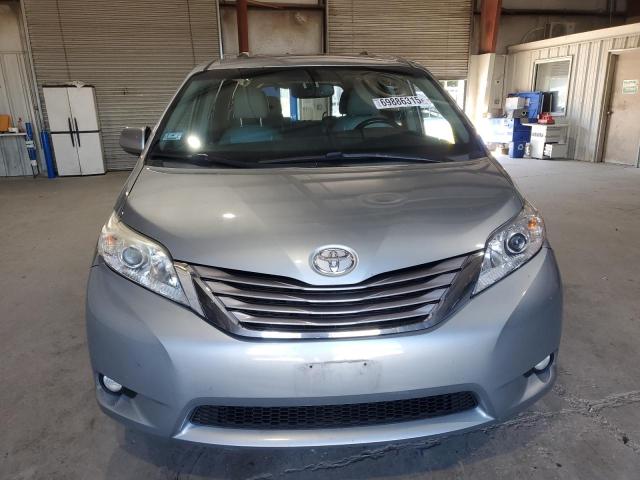 5TDYK3DC8FS681100 - 2015 TOYOTA SIENNA XLE SILVER photo 5
