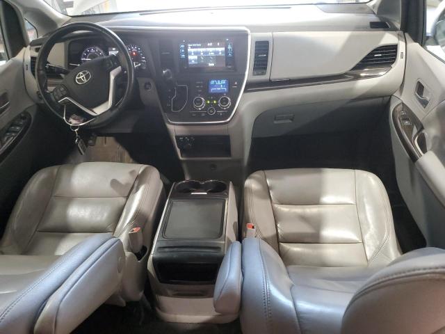 5TDYK3DC8FS681100 - 2015 TOYOTA SIENNA XLE SILVER photo 8