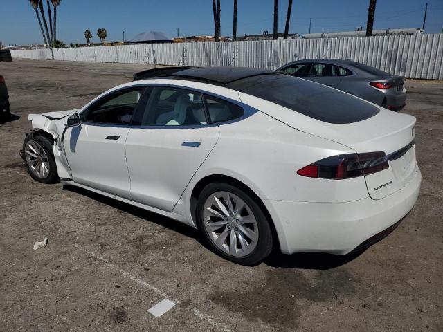 5YJSA1E17HF204837 - 2017 TESLA MODEL S WHITE photo 2