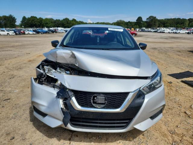 3N1CN8DV4LL860836 - 2020 NISSAN VERSA S SILVER photo 5