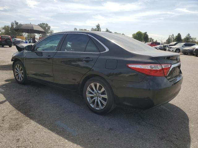 4T4BF1FK5GR558288 - 2016 TOYOTA CAMRY LE 灰色 照片 2