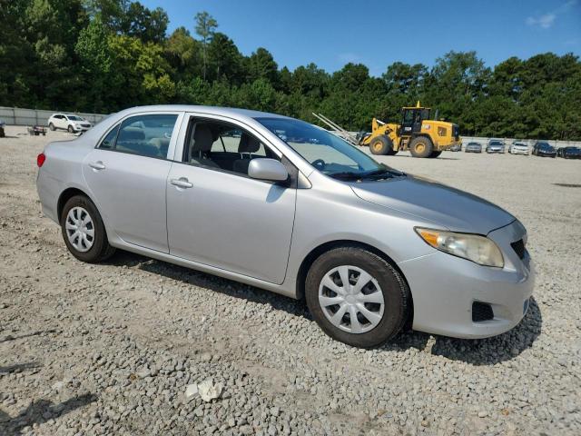 1NXBU4EE4AZ340850 - 2010 TOYOTA COROLLA BASE Silber Foto 4