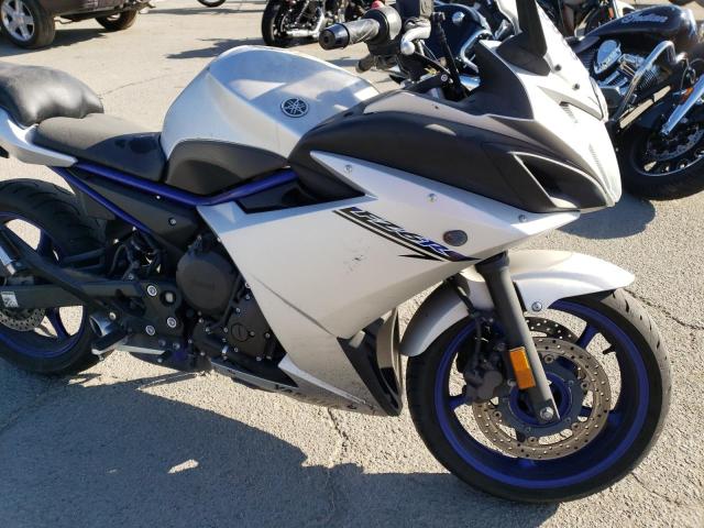 JYARJ18Y1HA003415 - 2017 YAMAHA FZ6 RC TWO TONE photo 9