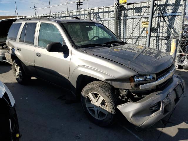 1GNDT13S752107707 - 2005 CHEVROLET TRAILBLAZE LS GOLD photo 4