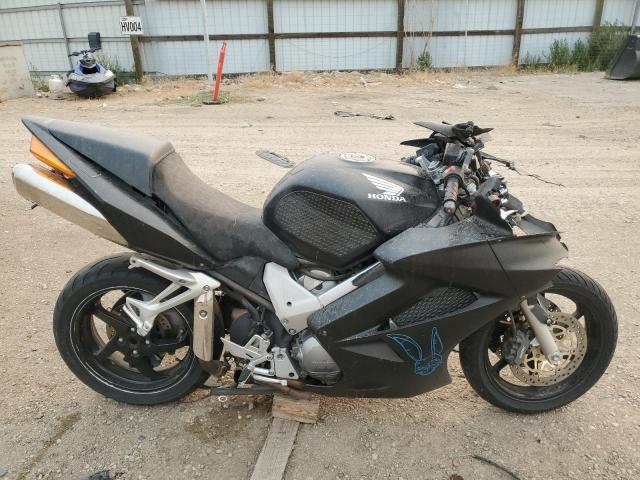 2004 HONDA VFR800, 