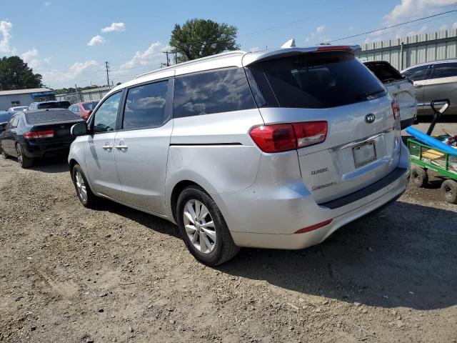 KNDMB5C11F6058220 - 2015 KIA SEDONA LX SILVER photo 2