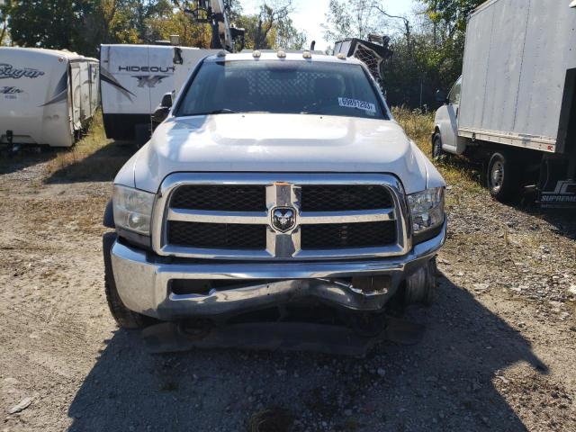 3C7WRNBL8EG244814 - 2014 RAM 5500 WHITE photo 5