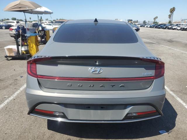 KMHL34JJ6LA012084 - 2020 HYUNDAI SONATA HYBRID GRAY photo 6