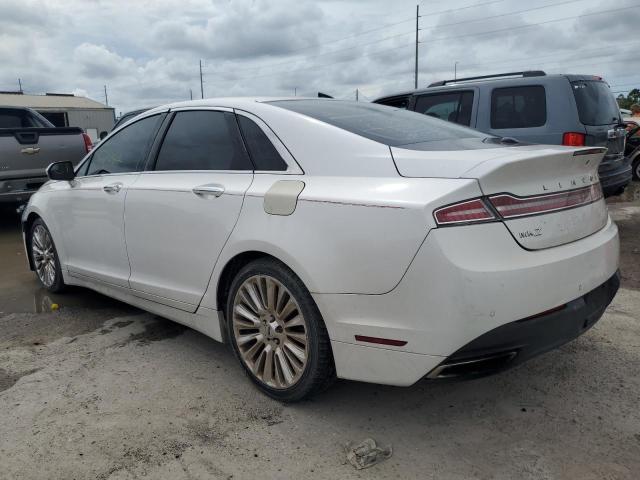 3LN6L2G95DR809478 - 2013 LINCOLN MKZ WHITE photo 2