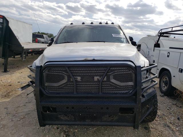 3C63RRHL4JG310890 - 2018 RAM 3500 SLT SILVER photo 5