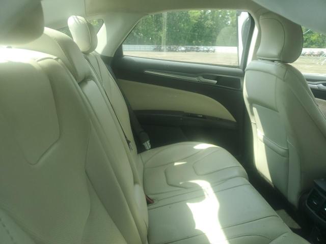 3FA6P0SU3GR102608 - 2016 FORD FUSION TITANIUM PHEV WHITE photo 10