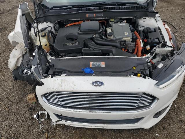 3FA6P0SU3GR102608 - 2016 FORD FUSION TITANIUM PHEV WHITE photo 11