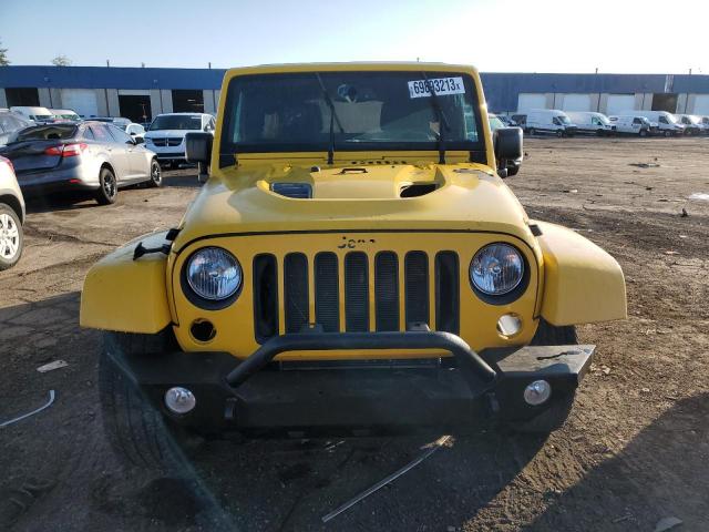 1C4HJWEG6FL644957 - 2015 JEEP WRANGLER U SAHARA YELLOW photo 5