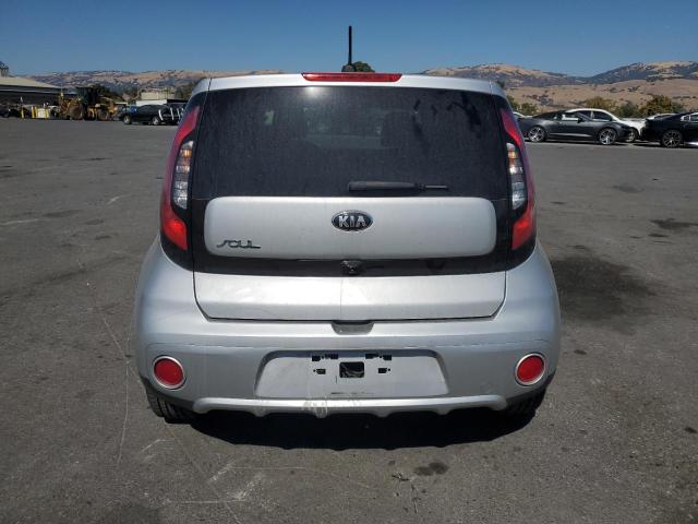 KNDJP3A5XH7423151 - 2017 KIA SOUL + SILVER photo 6