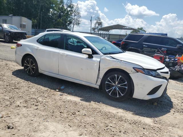 4T1G11AK3LU900904 - 2020 TOYOTA CAMRY SE WHITE photo 4