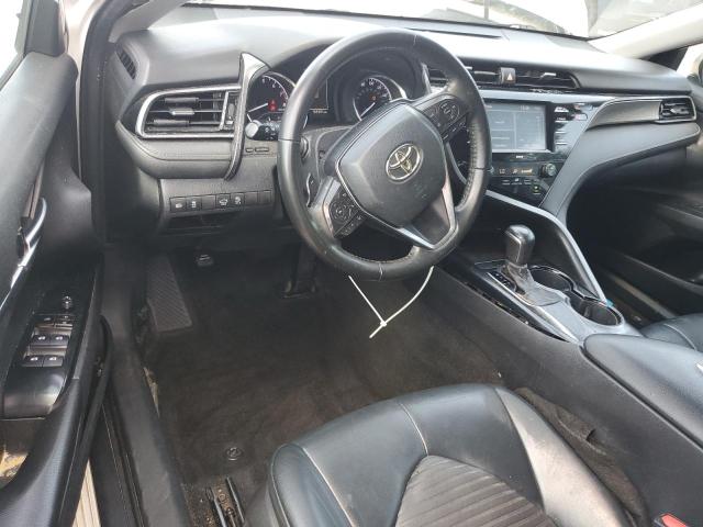 4T1G11AK3LU900904 - 2020 TOYOTA CAMRY SE WHITE photo 8