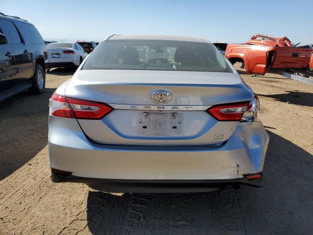 4T1B11HK7JU648555 - 2018 TOYOTA CAMRY L SILVER photo 6