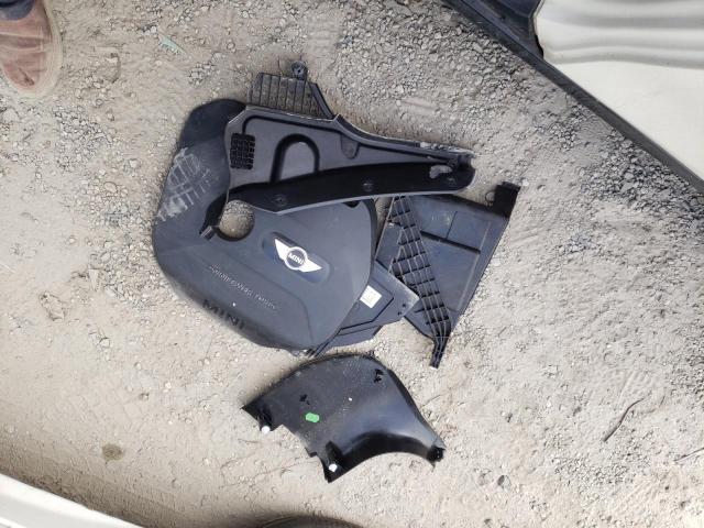 WMWXP5C53J2G63759 - 2018 MINI COOPER CREAM photo 13