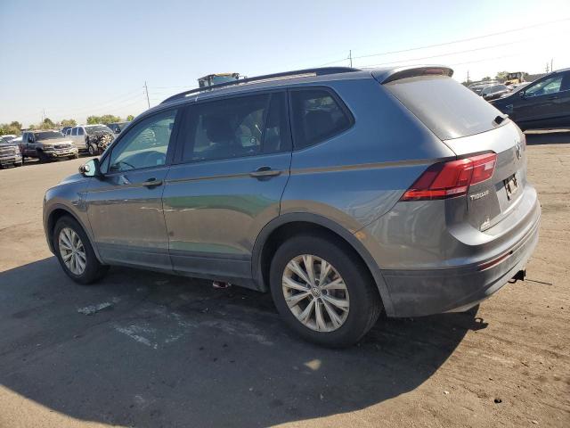 3VV0B7AX0JM023390 - 2018 VOLKSWAGEN TIGUAN S GRAY photo 2