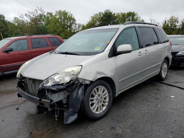 2010 TOYOTA SIENNA XLE, 