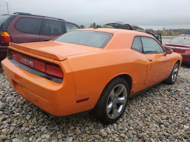 2C3CDYAG6CH157614 - 2012 DODGE CHALLENGER SXT ORANGE photo 3