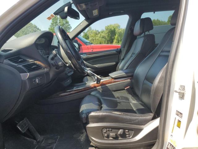 5UXZV8C59DL899071 - 2013 BMW X5 XDRIVE50I WHITE photo 7