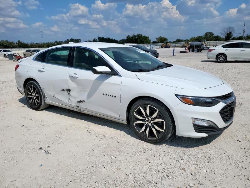 1G1ZG5ST7MF054480 - 2021 CHEVROLET MALIBU RS 白色 照片 4