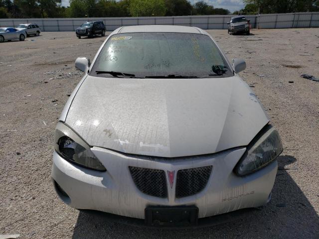 2G2WS522641313701 - 2004 PONTIAC GRAND PRIX GT2 ვერცხლისფერი ფოტო 5