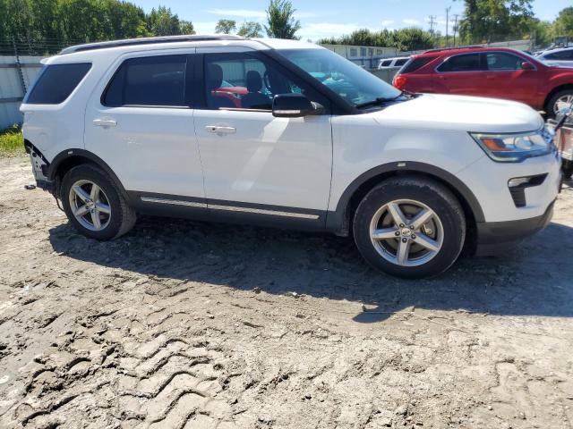 1FM5K7D85JGC46538 - 2018 FORD EXPLORER XLT Beyaz fotoğraf 4
