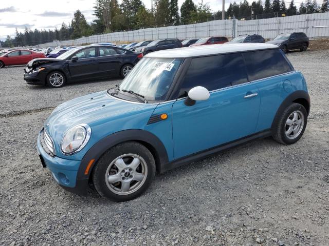 WMWMF3C5XATZ21471 - 2010 MINI COOPER BLUE photo 1