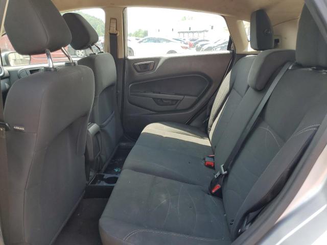 3FADP4EJ5KM113146 - 2019 FORD FIESTA SE SILVER photo 19