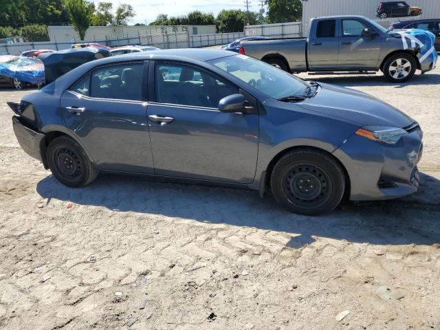 2T1BURHE2JC074447 - 2018 TOYOTA COROLLA L Grau Foto 4