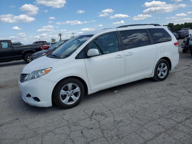 2011 TOYOTA SIENNA LE, 