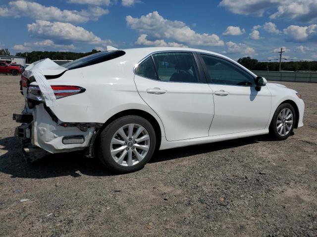 4T1B11HK3KU775014 - 2019 TOYOTA CAMRY L WHITE photo 3