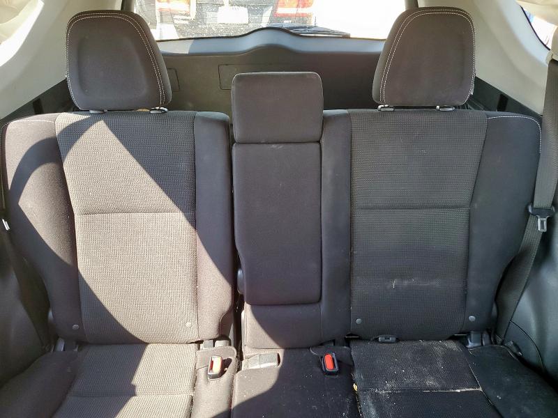 JTMWFREV8HD101812 - 2017 TOYOTA RAV4 XLE WHITE photo 10