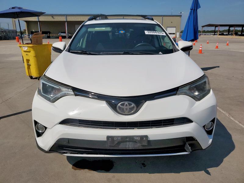 JTMWFREV8HD101812 - 2017 TOYOTA RAV4 XLE WHITE photo 5