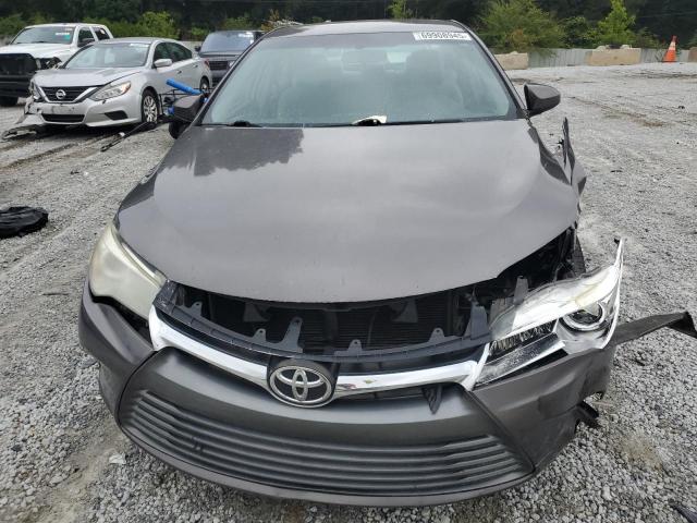 4T1BF1FK1FU091668 - 2015 TOYOTA CAMRY LE 灰色 照片 5