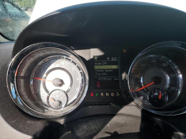 2C4RC1BG3GR186745 - 2016 CHRYSLER TOWN & COU TOURING WHITE photo 9