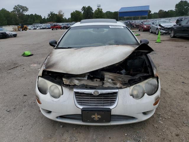 2C3HE66G43H519813 - 2003 CHRYSLER 300M WHITE photo 5