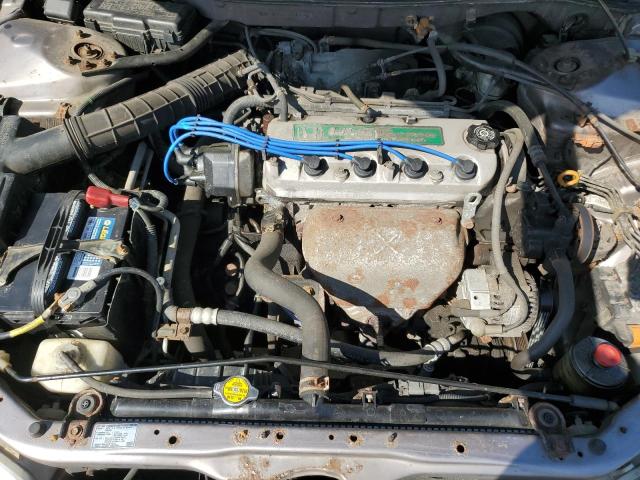1HGCG6677YA105318 - 2000 HONDA ACCORD EX SILVER photo 11