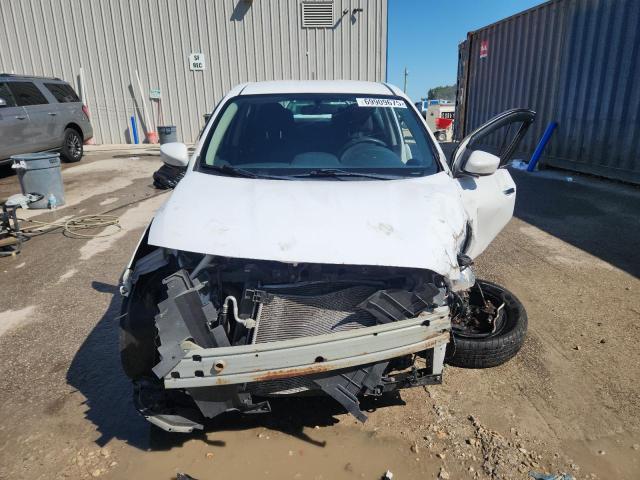 3N1CN7AP8KL881543 - 2019 NISSAN VERSA S 白色 照片 5