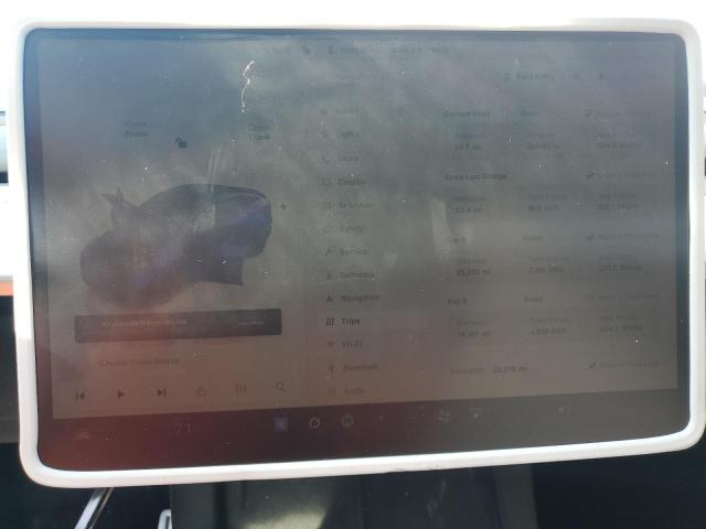 7SAYGDEF2PF833705 - 2023 TESLA MODEL Y Blanco foto 9