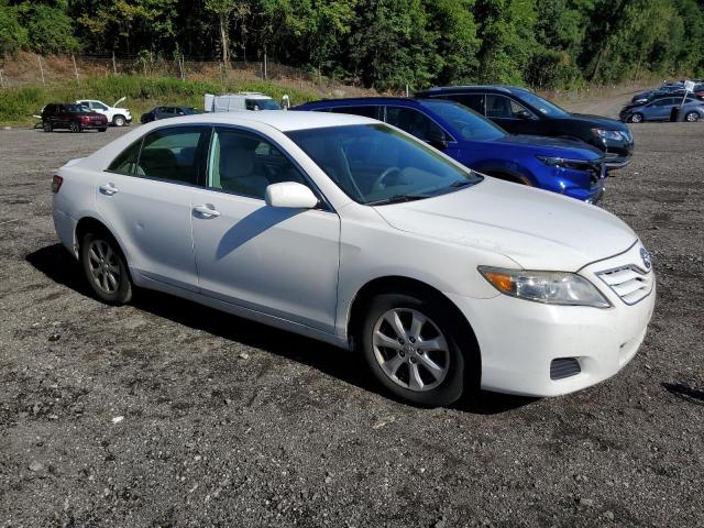 4T1BF3EK0BU637092 - 2011 TOYOTA CAMRY BASE WHITE photo 4