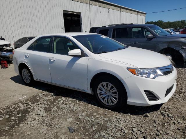 4T4BF1FK5CR190544 - 2012 TOYOTA CAMRY BASE WHITE photo 4
