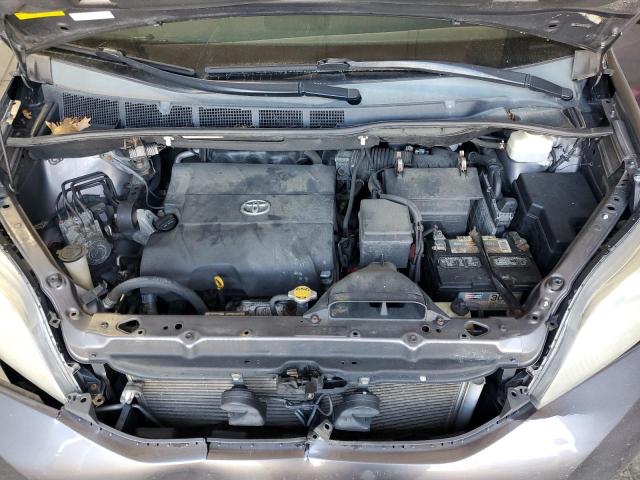 5TDDK3DC9CS033551 - 2012 TOYOTA SIENNA XLE GRAY photo 12