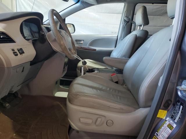 5TDDK3DC9CS033551 - 2012 TOYOTA SIENNA XLE GRAY photo 7