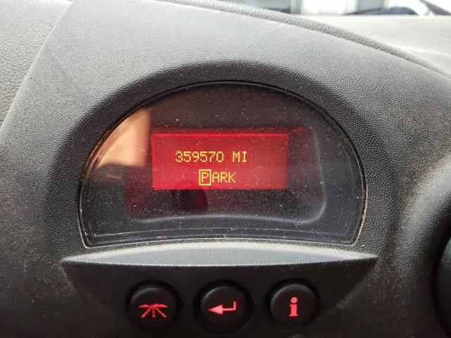 2G2WP522251305825 - 2005 PONTIAC GRAND PRIX 白色 照片 9